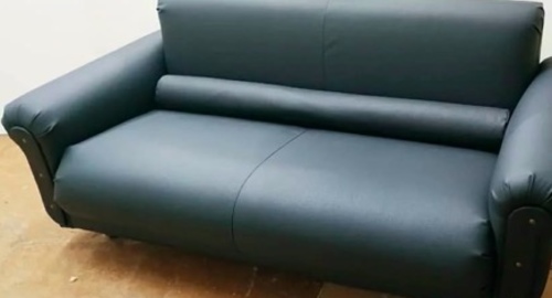 Обивка дивана на дому. Берёзовский